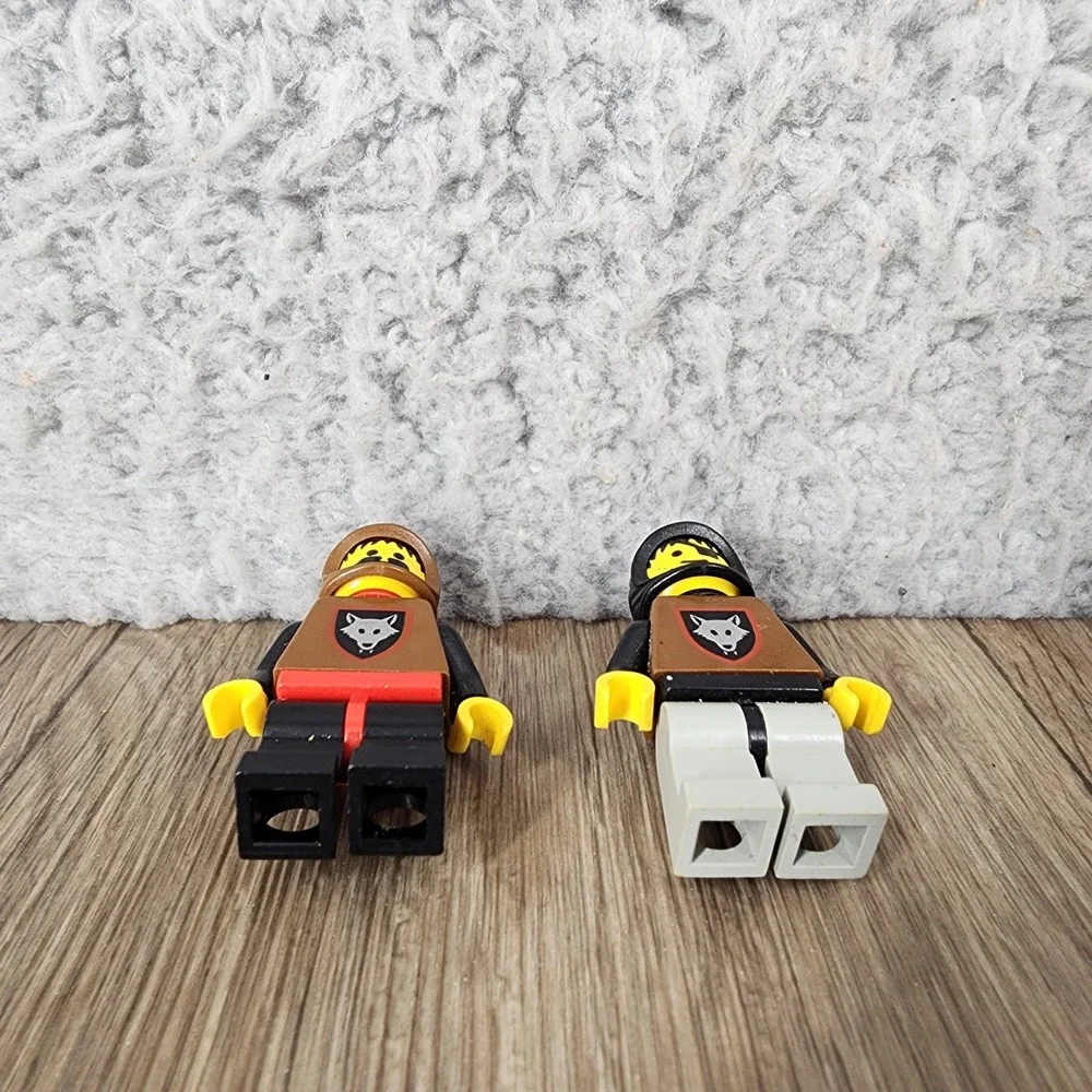 Vintage LEGO Wolfpack Castle Minifigures Lot of 2 Mustache Eye Patch 1990s
